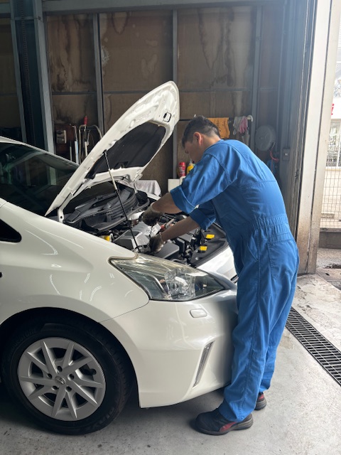 お預かりしたお車を、しっかり点検